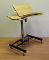 Стильный стол для ноутбука для работы стоя и сидя СЛ15