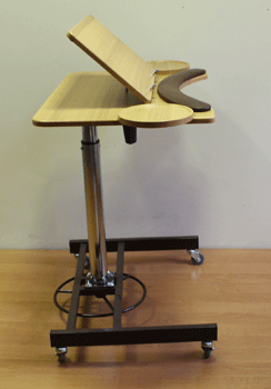 Стильный стол для ноутбука для работы стоя и сидя
