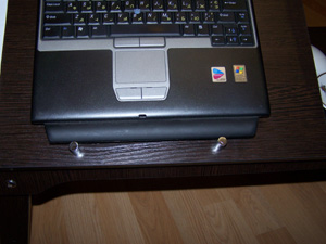 Столик для ноутбука в кровать СН17 фото 7 венге темный