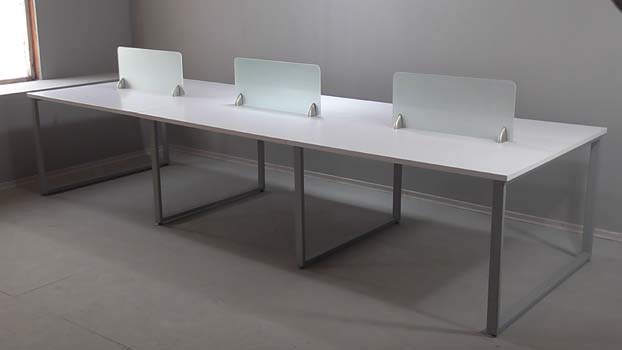 Письменный стол белый на металлических ножках МД60.2.50-6 