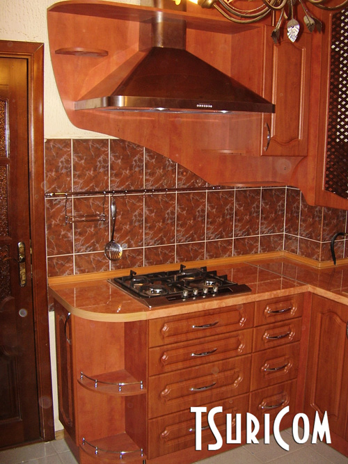 Кухни фото. Кухонная Варочная панель с вытяжкой