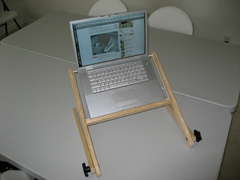 столик для ноутбука сделай сам дома