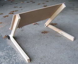 столик для ноутбука - вид сзади